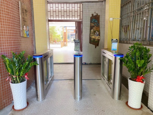  Lide קרוסלה מתנדנדת סוללת מעבר בטוח לקמפוס אנטי מגיפה 